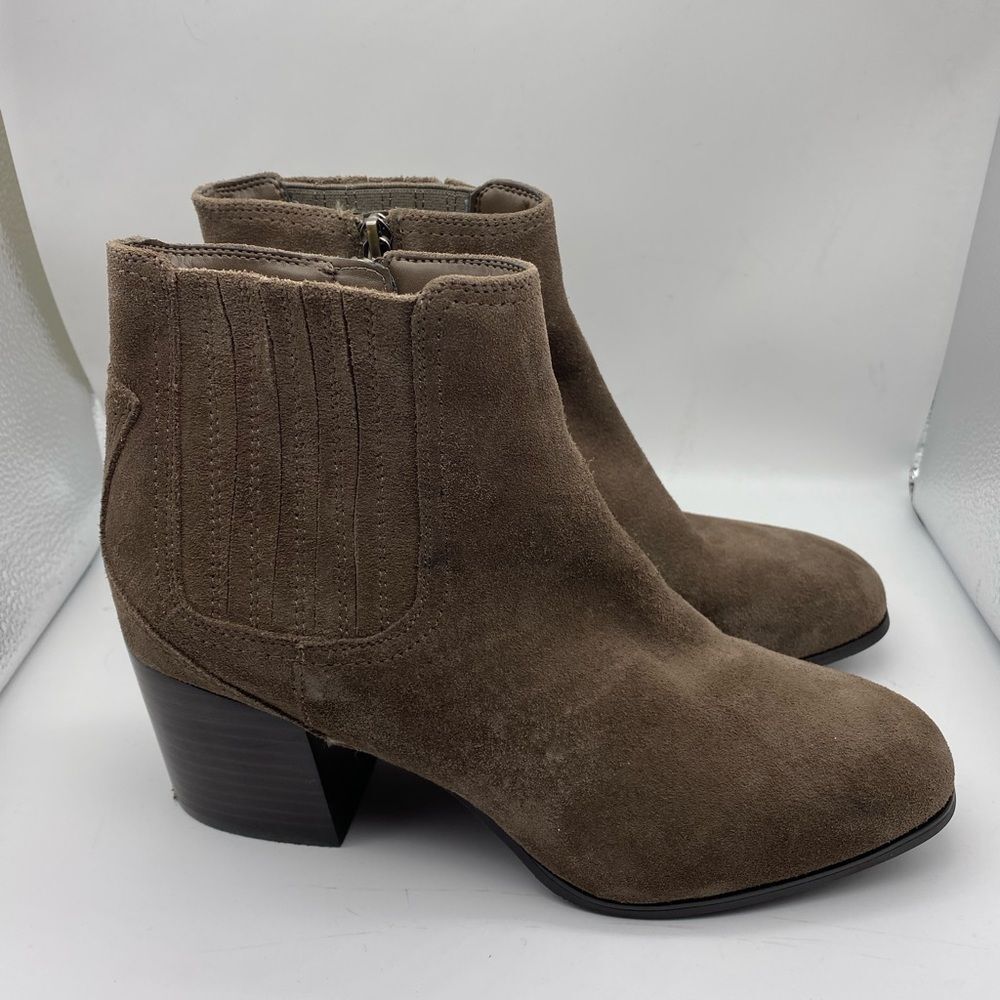 Blondo Sabina Waterproof Bootie Size 9.5M